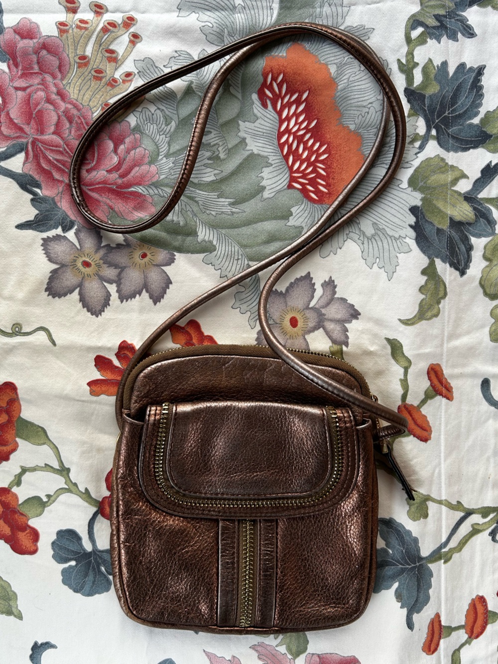 b. makowsky copper tone leather disco purse
